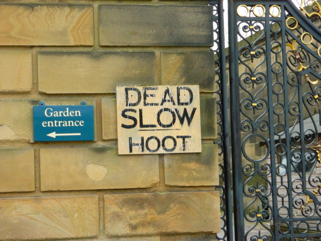 Loved this sign: "Dead Slow, Hoot." Spotted it outside the gates of Chatsworth House, another example of the difference between American English and British English. 