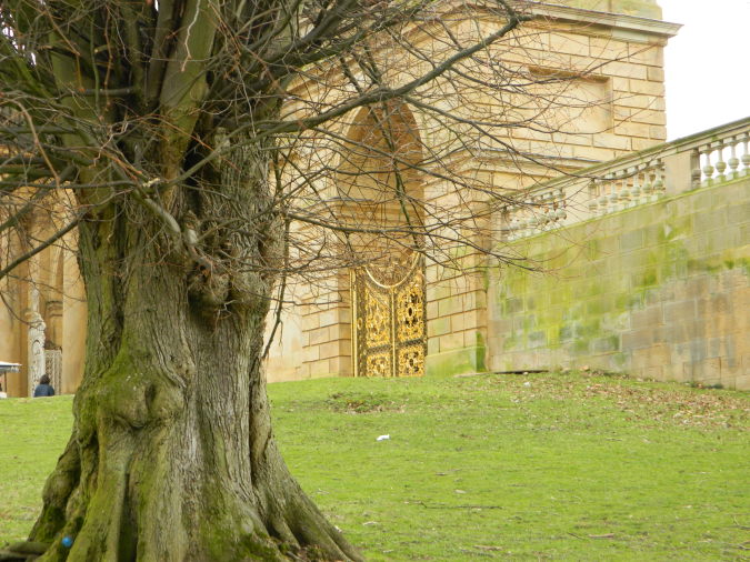 Exterior of Chatsworth, inspiration for Parkview Hall in Death in an English Cottage